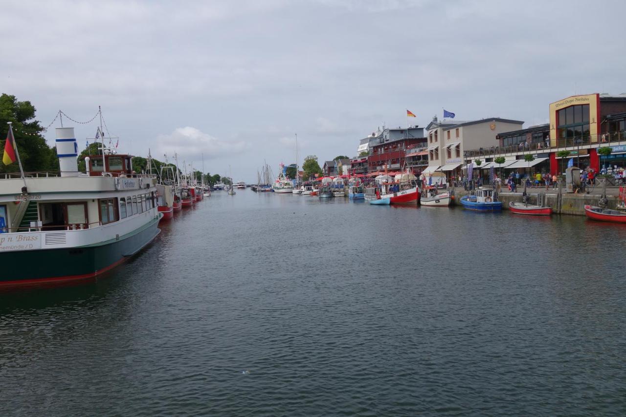Goldene Feder Lägenhet Rostock Exteriör bild